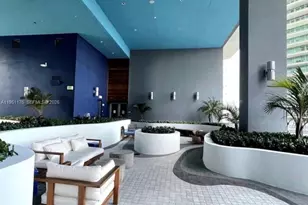 1300 Brickell Bay Dr, Miami, FL 33131 - Photo 18