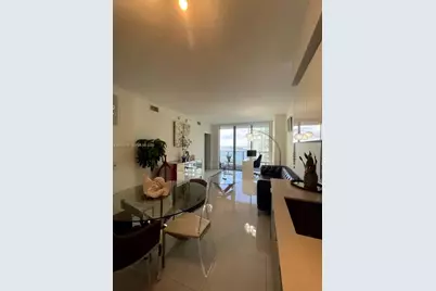 1300 Brickell Bay Dr #2405, Miami, FL 33131 - Photo 4