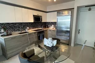 1300 Brickell Bay Dr, Miami, FL 33131 - Photo 6