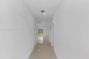 13361 SW 272nd Ln, Homestead, FL 33032 - Photo 2