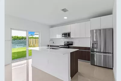 13361 SW 272nd Ln, Homestead, FL 33032 - Photo 10