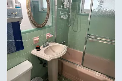 9530 NW 1st Ave, Miami Shores, FL 33150 - Photo 16