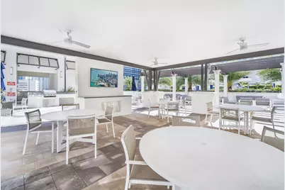 999 SW 1st Ave #1208, Miami, FL 33130 - Photo 16