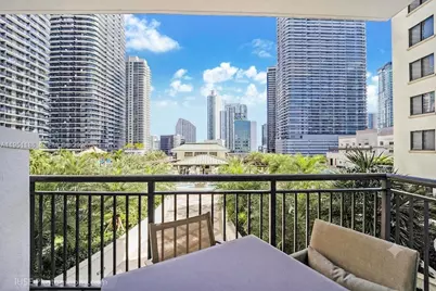 999 SW 1st Ave #1208, Miami, FL 33130 - Photo 2