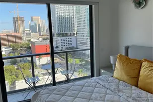 239 SW 9th St, Miami, FL 33130 - Photo 14