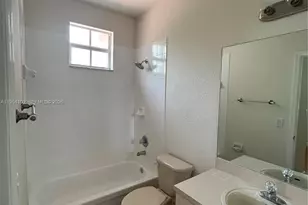 7839 NW 110th Ave, Doral, FL 33178 - Photo 16