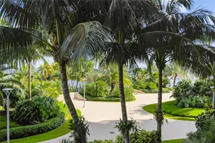1 Grove Isle Dr, Miami, FL 33133 - Photo 20