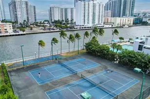 1000 Parkview Dr, Hallandale Beach, FL 33009 - Photo 54
