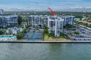 1000 Parkview Dr, Hallandale Beach, FL 33009 - Photo 6