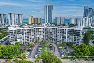 1000 Parkview Dr, Hallandale Beach, FL 33009 - Photo 42