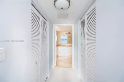 1800 N Bayshore Dr #2503, Miami, FL 33132 - Photo 14
