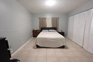 2871 W 76th St, Hialeah, FL 33018 - Photo 8