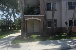 1301 SE 28th Ln, Homestead, FL 33035 - Photo 1