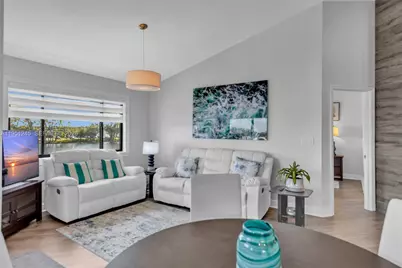 15539 N Miami Lakeway N #203-22, Miami Lakes, FL 33014 - Photo 2