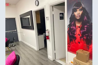 627 S State Road 7, Hollywood, FL 33023 - Photo 8