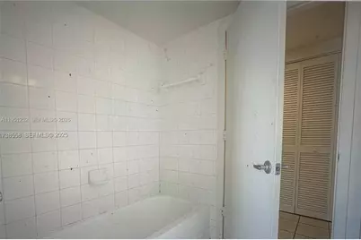3020 NE 32nd Ave #817, Fort Lauderdale, FL 33308 - Photo 22