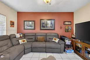 6008 N Golden Beauty Ln, Tamarac, FL 33321 - Photo 10