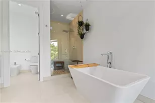 16773 S Botaniko Dr S, Weston, FL 33326 - Photo 70