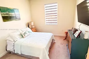 10306 W 33rd Ln, Hialeah, FL 33018 - Photo 16