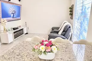 10306 W 33rd Ln, Hialeah, FL 33018 - Photo 10