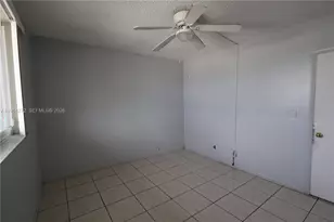 6005 Del Lago Cir, Sunrise, FL 33313 - Photo 20
