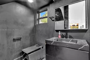 3010 Alton Rd, Miami Beach, FL 33140 - Photo 36