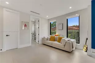 8826 Froude Ave, Surfside, FL 33154 - Photo 30