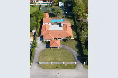 2701 SW 113th Ave, Miami, FL 33165 - Photo 2