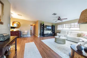 6661 SW 6th St, Pembroke Pines, FL 33023 - Photo 4