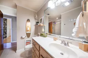6661 SW 6th St, Pembroke Pines, FL 33023 - Photo 18