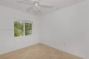 1000 Palm Trail, Delray Beach, FL 33483 - Photo 18