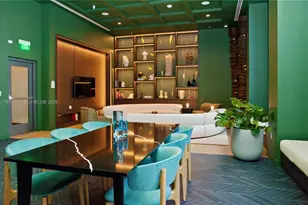 11 NE 6th St, Miami, FL 33132 - Photo 8