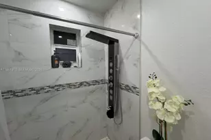 224 E 42nd St, Hialeah, FL 33013 - Photo 38