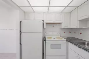 3071 NW 47th Terrace, Lauderdale Lakes, FL 33313 - Photo 24