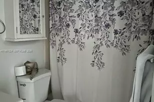 1455 N Treasure Dr, North Bay Village, FL 33141 - Photo 10