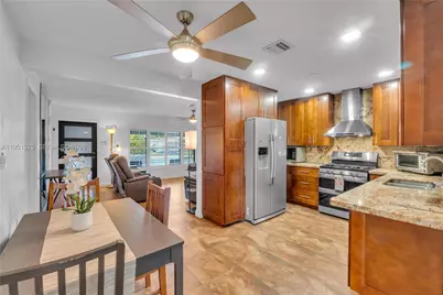 7750 Panama St, Miramar, FL 33023 - Photo 6