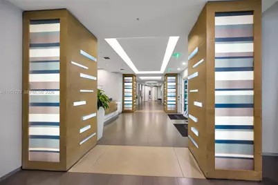 1900 N Bayshore Dr, Miami, FL 33132 - Photo 8