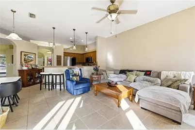 2243 SE 14th Cir, Homestead, FL 33035 - Photo 12