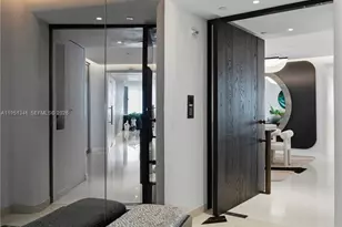 851 NE 1st Ave, Miami, FL 33132 - Photo 16
