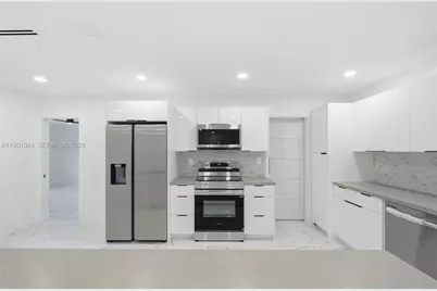 4711 NE 18th Ave, Oakland Park, FL 33334 - Photo 6