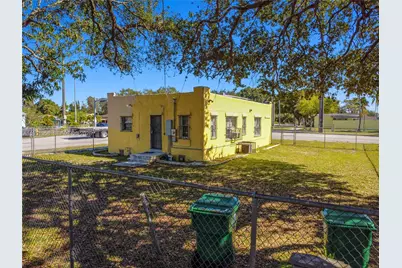 8620 NW 17th Ave, Miami, FL 33147 - Photo 4