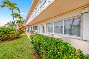 815 SW 10th Terrace, Hallandale Beach, FL 33009 - Photo 22