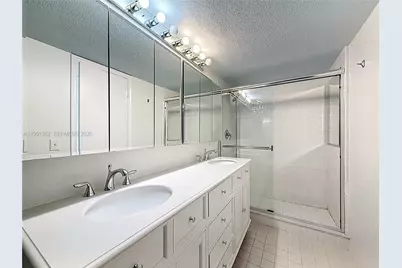 2412 NE 11th St #160, Hallandale Beach, FL 33009 - Photo 14