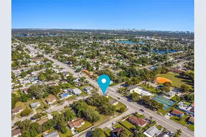 8610 NW 17th Ave, Miami, FL 33147 - Photo 6