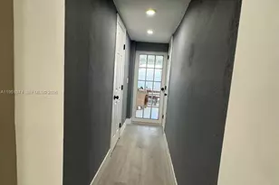 635 N 28th Ave, Hollywood, FL 33020 - Photo 10