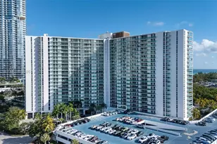 100 Bayview Dr, Sunny Isles Beach, FL 33160 - Photo 28