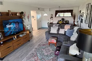 8911 S Hollybrook Blvd, Pembroke Pines, FL 33025 - Photo 2