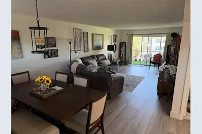8911 S Hollybrook Blvd #305, Pembroke Pines, FL 33025 - Photo 4