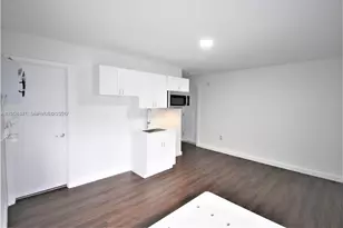 8260 Byron Ave, Miami Beach, FL 33141 - Photo 6