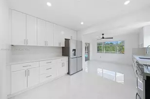 7021 SW 107th St, Pinecrest, FL 33156 - Photo 10